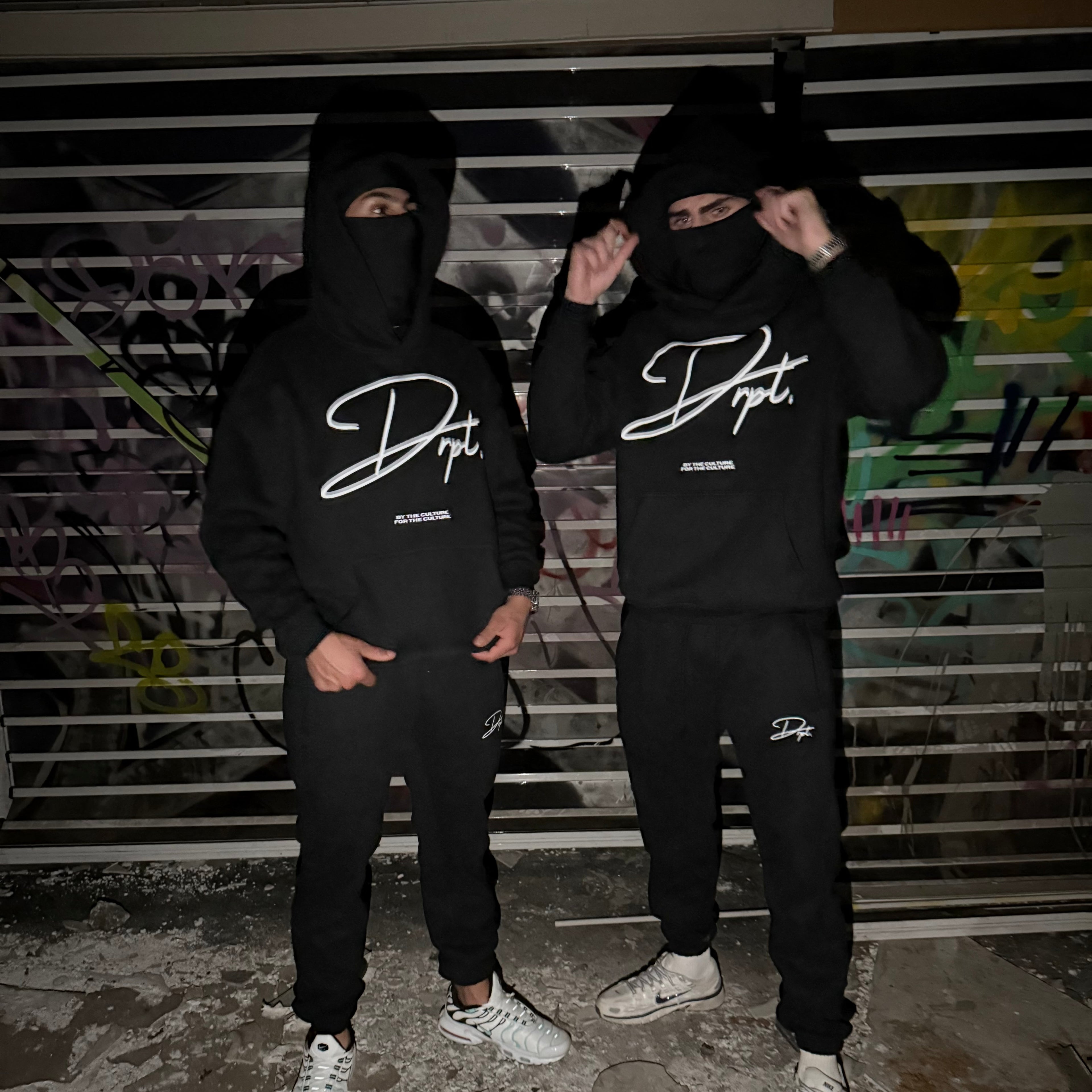 Signature Hoodie Black/White