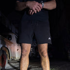 Staple Shorts Black/White