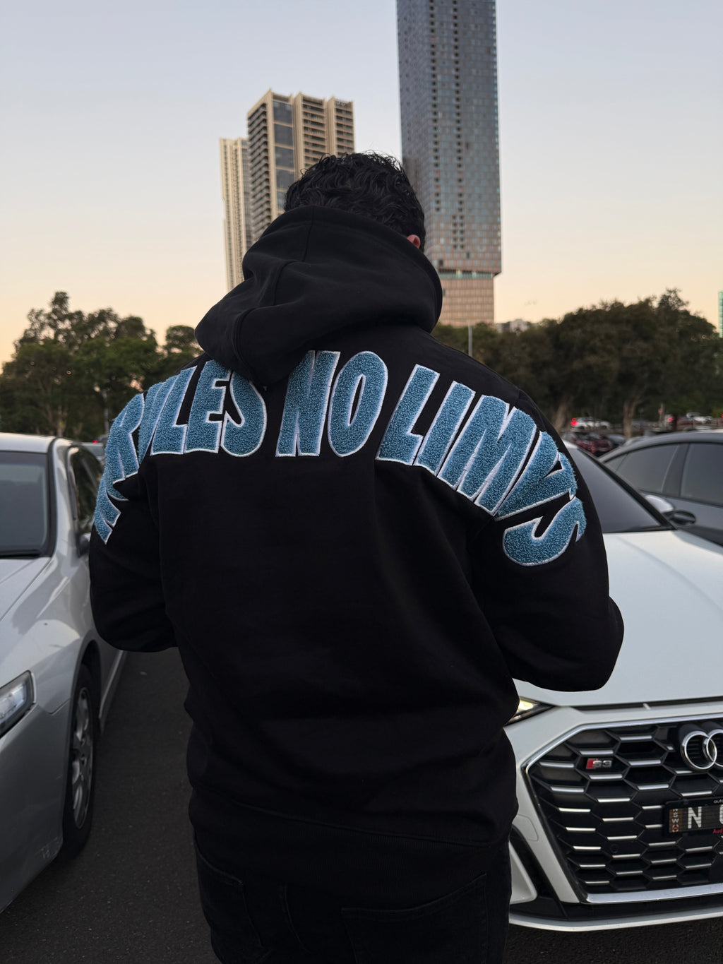 NO LIMITS HOODIE — BLUE/BLACK